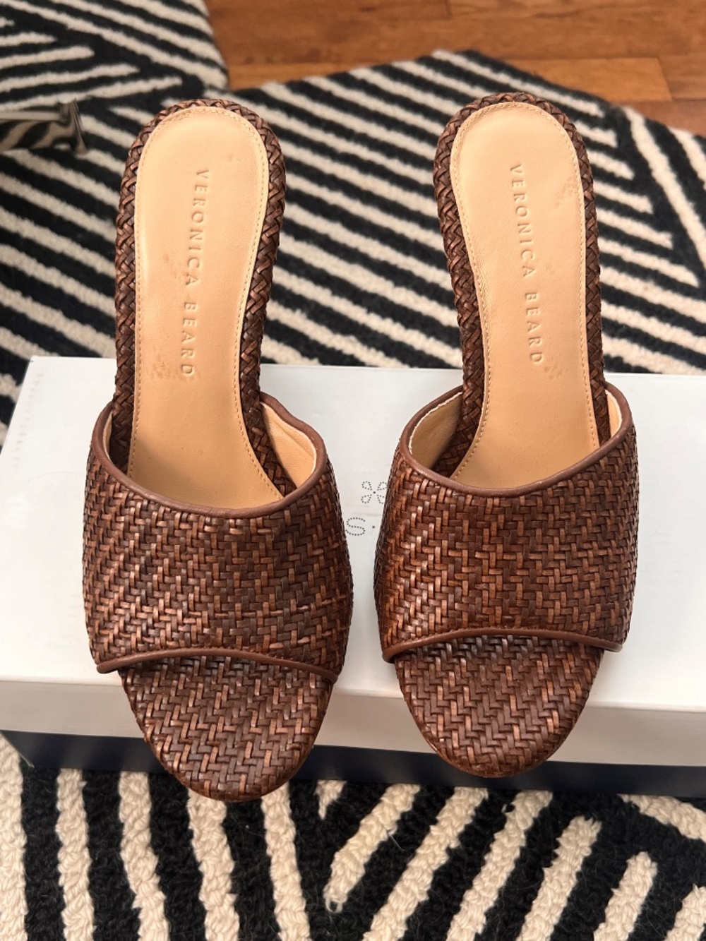 Veronica Beard Dali Raffia Wedge Sandal Size 6.5 - Picture 2 of 4